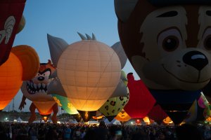 2024BalloonFiestaGlow-60.jpg